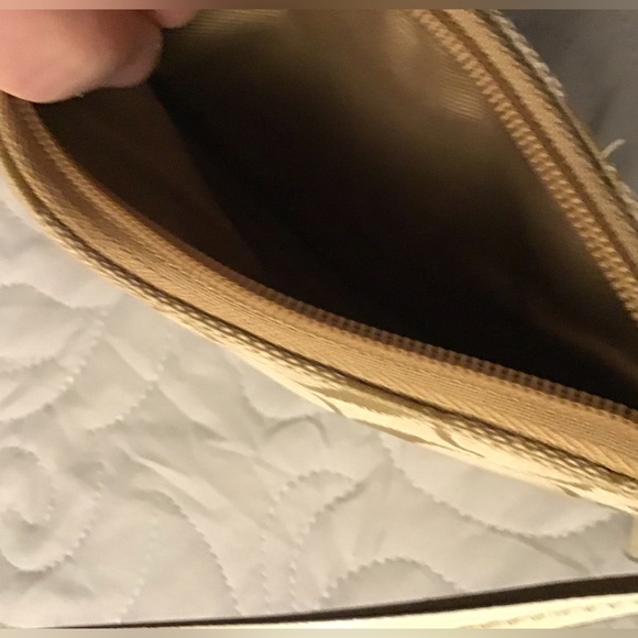 Coach Mini Wristlet Beige/ Cream NWOT - Picture 6 of 6